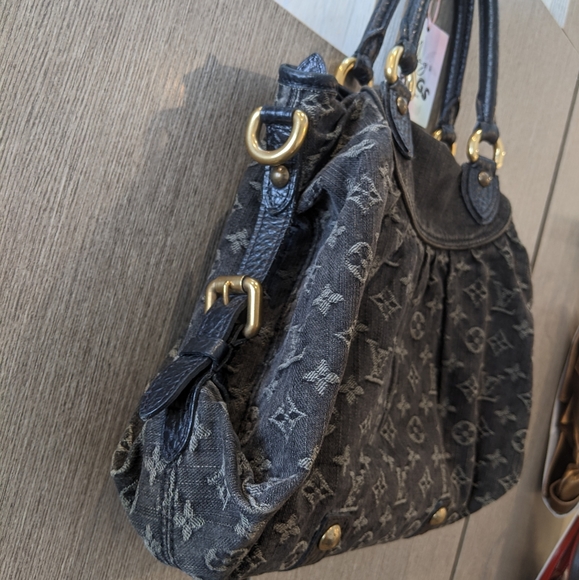Louis Vuitton: Monogram Denim Celebrity Neo Cabby MM - Picture 14 of 16